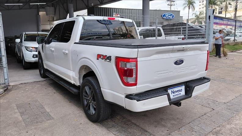  F-150  5.0 V8 CD Lariat FX4 2