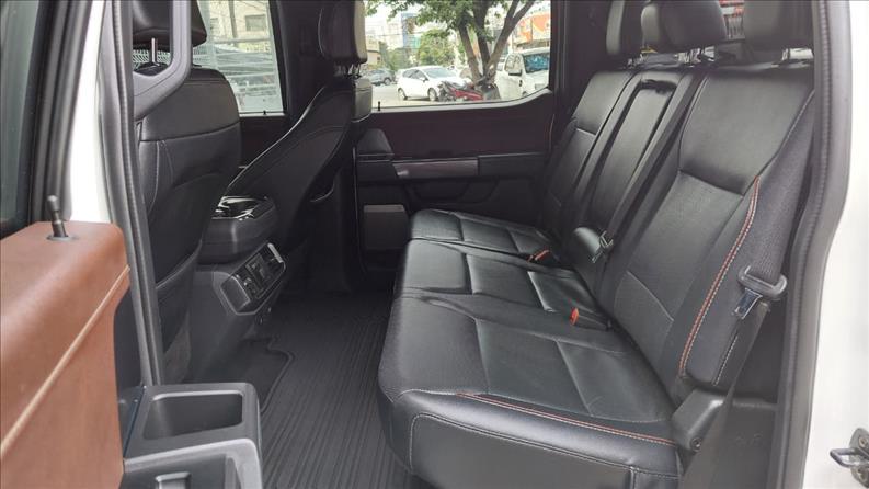  F-150  5.0 V8 CD Lariat FX4 11