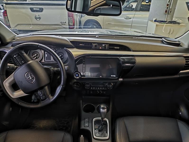  HILUX  2.8 D-4d Turbo CD SRX 4X4 6