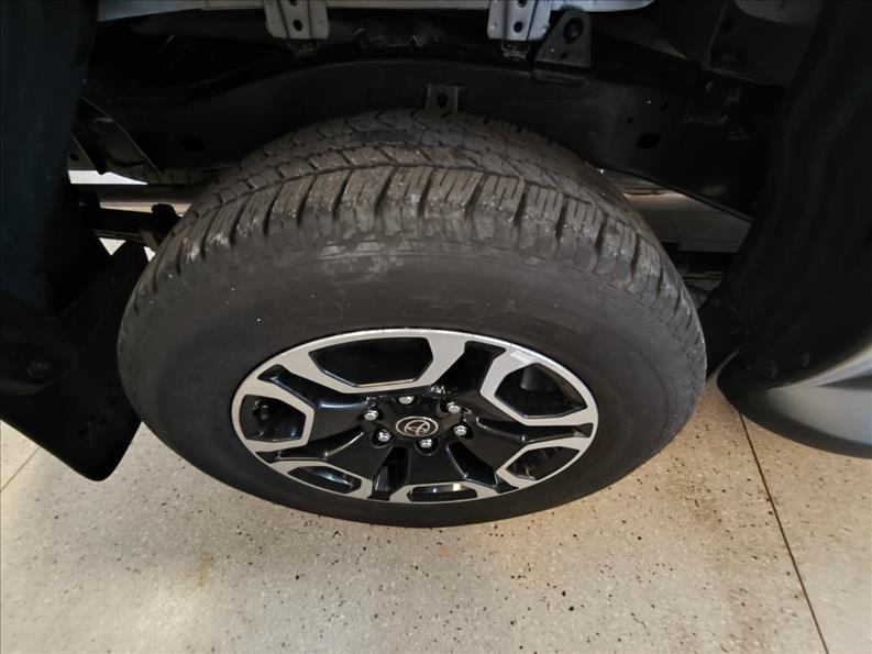  HILUX  2.8 D-4d Turbo CD SRX 4X4 7