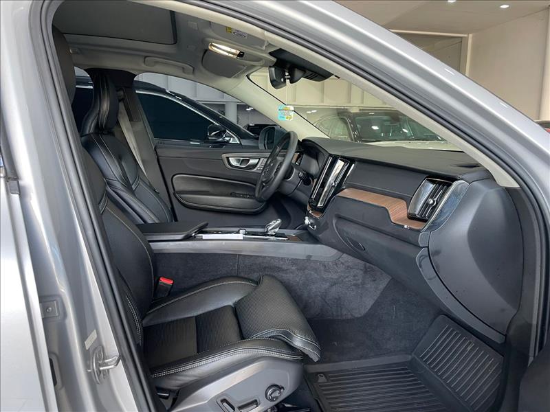  XC60  2.0 T8 Recharge Ultimate AWD Geartronic 3