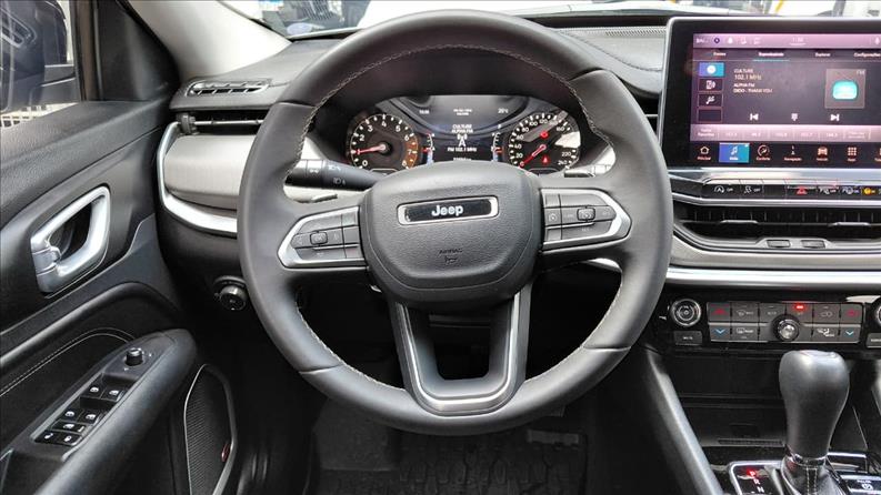  COMPASS  1.3 T270 Turbo Longitude 8