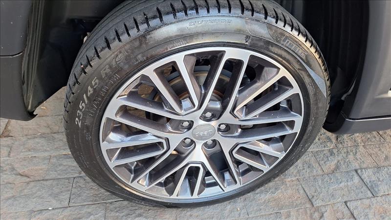  COMPASS  1.3 T270 Turbo Limited 13