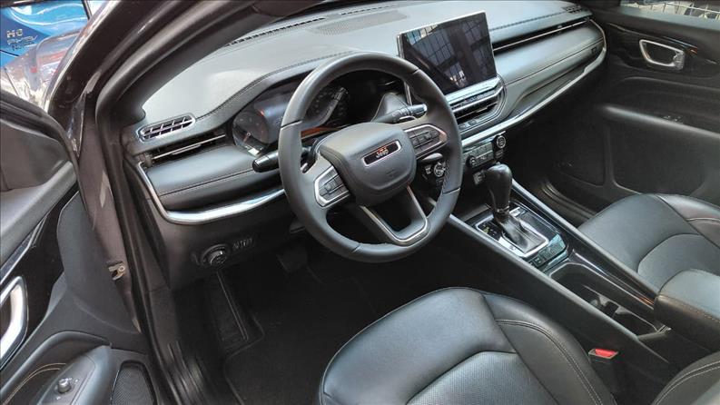  COMPASS  1.3 T270 Turbo Longitude 9