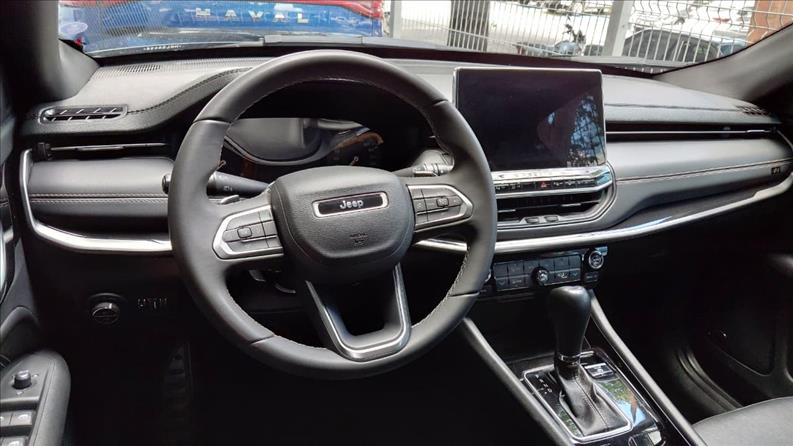  COMPASS  1.3 T270 Turbo Longitude 15