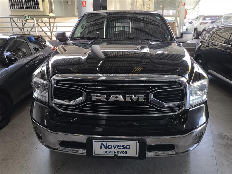  CLASSIC  5.7 V8 Laramie CD 4X4 2