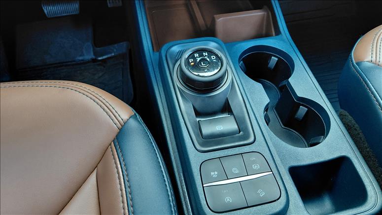  MAVERICK  2.0 Ecoboost Lariat FX4 7