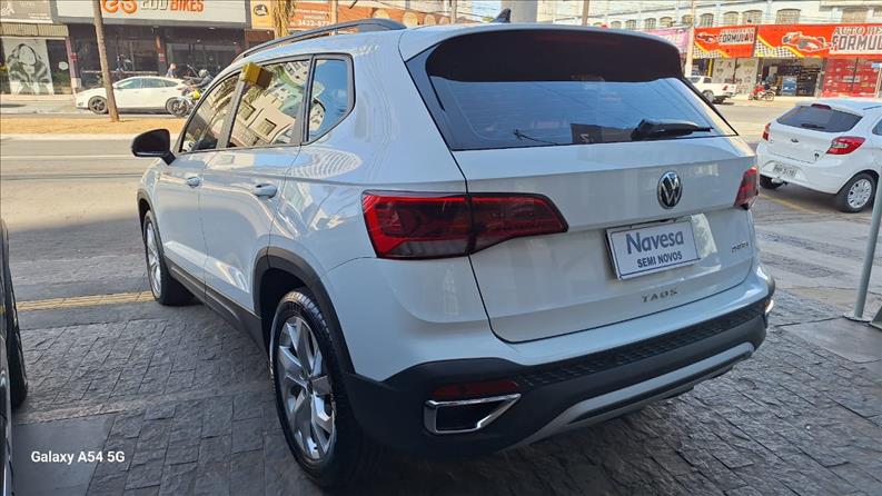  TAOS  1.4 250 TSI Comfortline 15