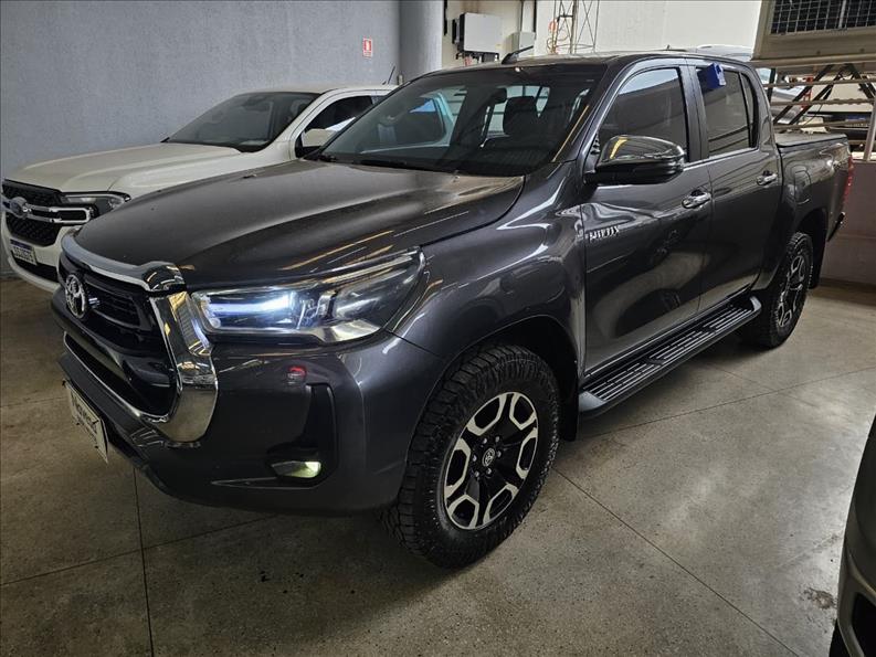 HILUX  2.8 D-4d Turbo CD SRV 4X4 