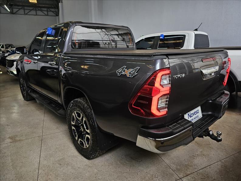  HILUX  2.8 D-4d Turbo CD SRV 4X4 2