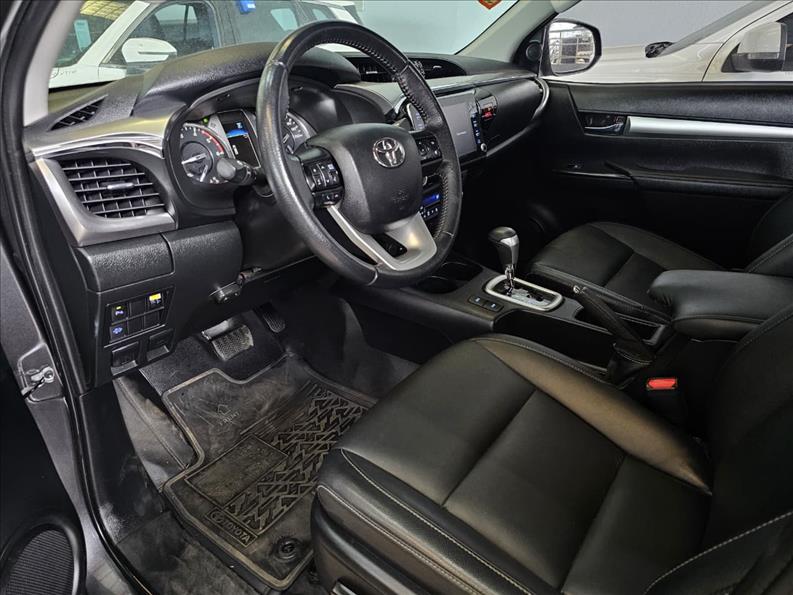  HILUX  2.8 D-4d Turbo CD SRV 4X4 5