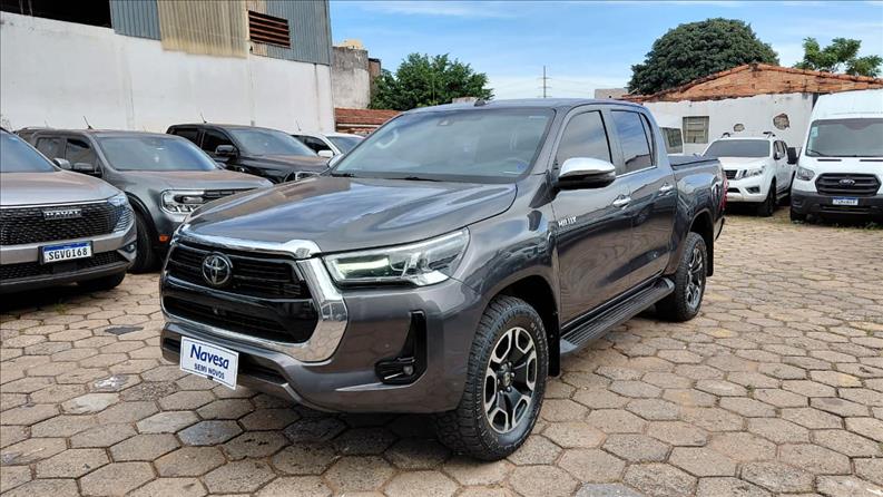  HILUX  2.8 D-4d Turbo CD SRX 4X4 