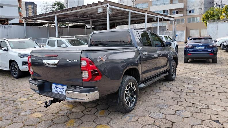 HILUX  2.8 D-4d Turbo CD SRX 4X4 3