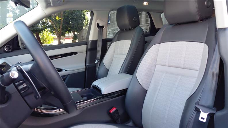  RANGE ROVER EVOQUE  2.0 P250 R-dynamic HSE AWD 6