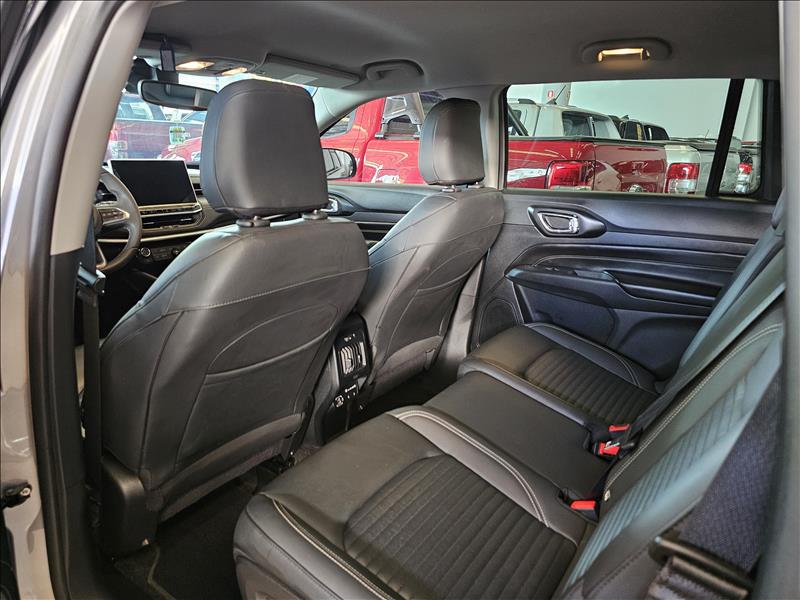  COMMANDER  1.3 T270 Turbo Longitude 6