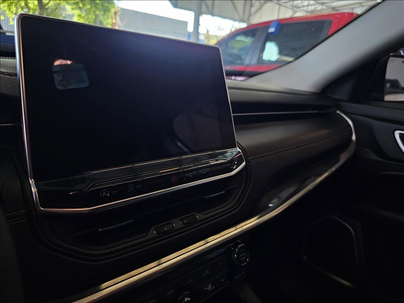  COMMANDER  1.3 T270 Turbo Longitude 12