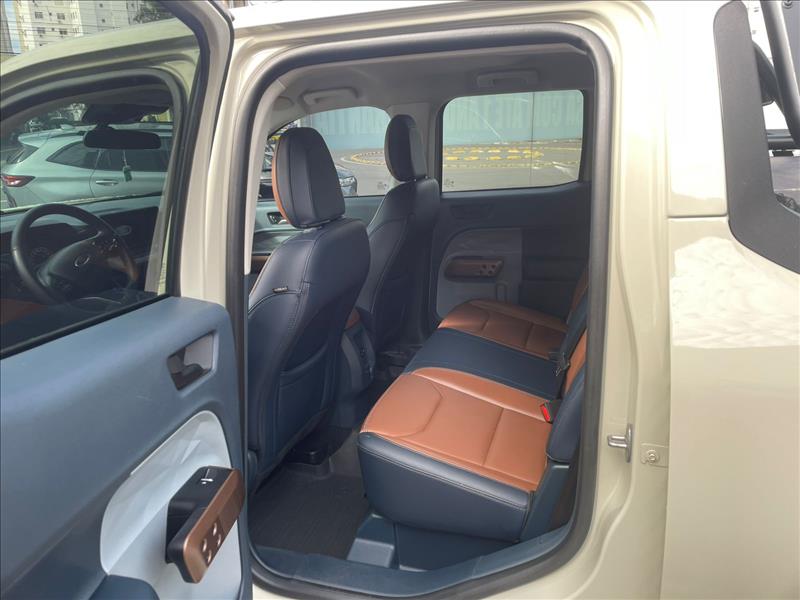  MAVERICK  2.0 Ecoboost Lariat FX4 6