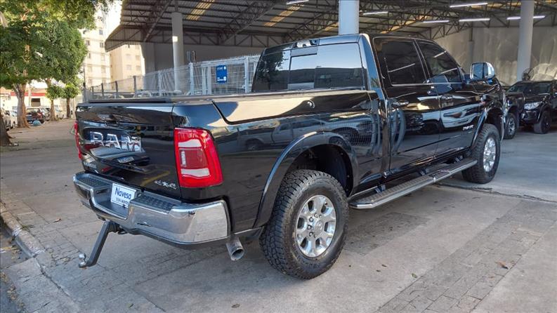  3500  6.7 I6 Turbo Laramie CD 4X4 3