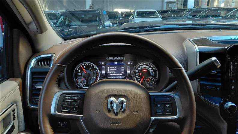  3500  6.7 I6 Turbo Laramie CD 4X4 9