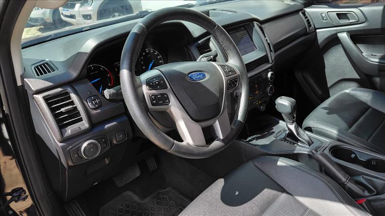  RANGER  2.2 Black 4X2 CD 16V 7