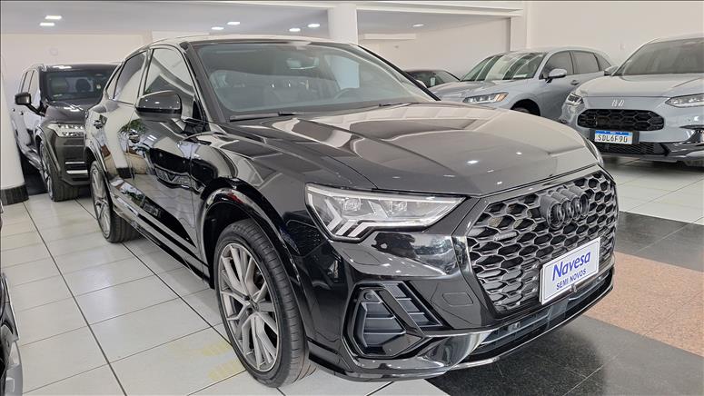  Q3  2.0 40 TFSI Sportback Anniversary Edition Quattro 2