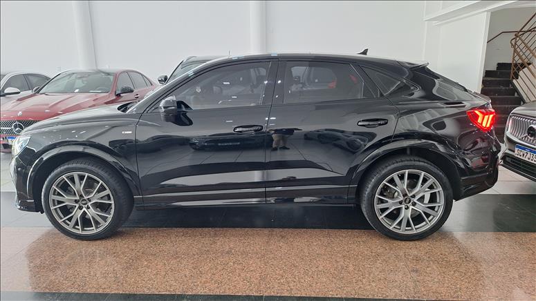  Q3  2.0 40 TFSI Sportback Anniversary Edition Quattro 8