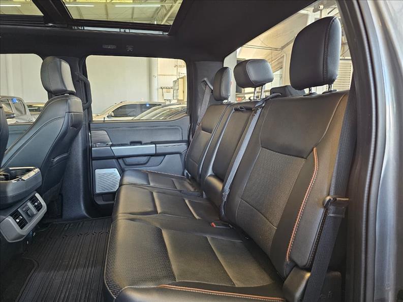  F-150  5.0 V8 CD Lariat FX4 7