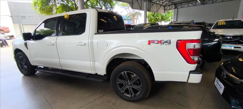  F-150  5.0 V8 CD Lariat FX4 1