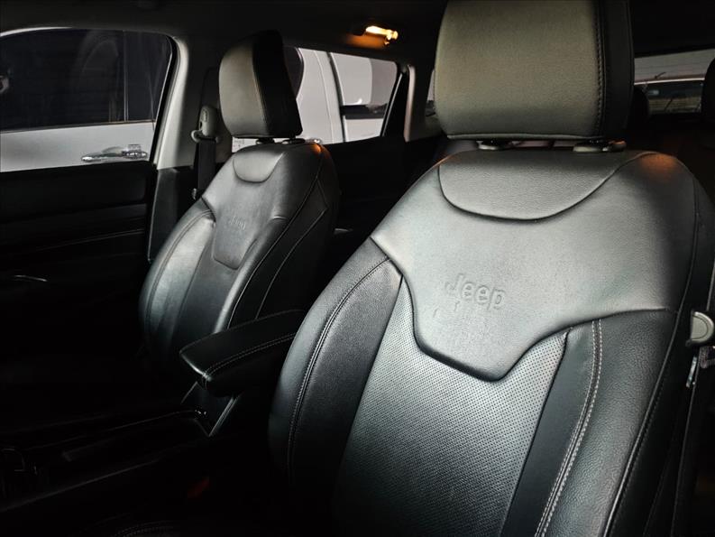  COMPASS  1.3 T270 Turbo Longitude 7