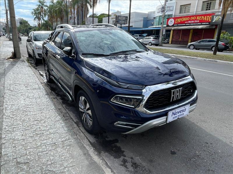  TORO  2.0 16V Turbo Volcano 4WD 2