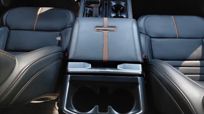  F-150  5.0 V8 CD Platinum FX4 12