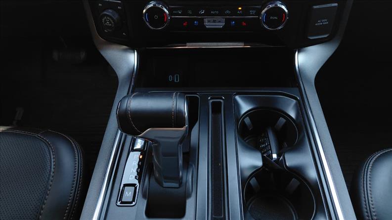 F-150  5.0 V8 CD Platinum FX4 13