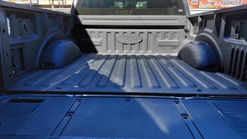  F-150  5.0 V8 CD Platinum FX4 14