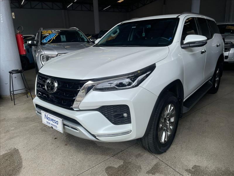  HILUX SW4  2.8 D-4d Turbo SRX 7L 4X4 