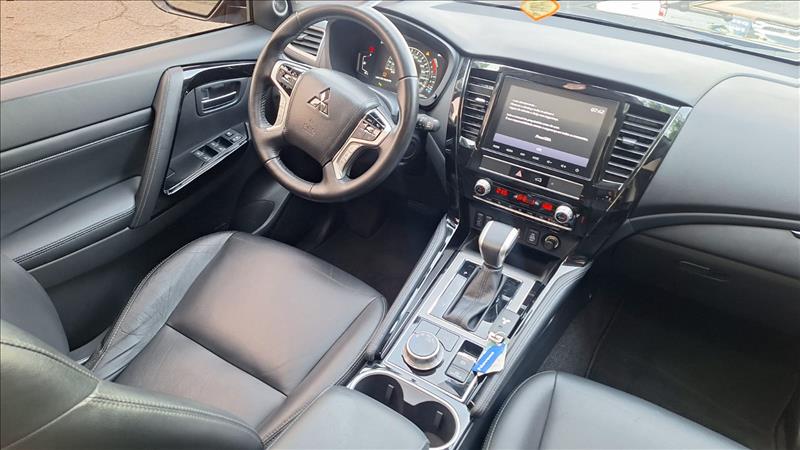  PAJERO SPORT  2.4 16V Mivec Turbo Legend Black AWD 3