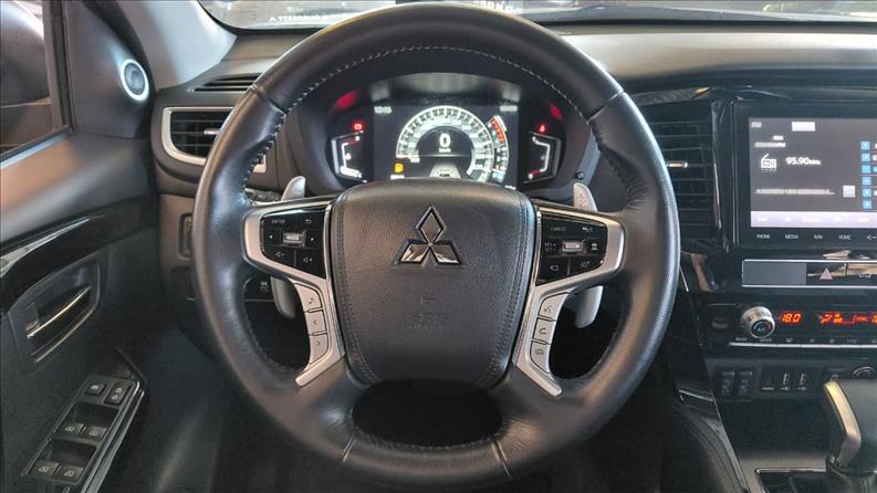  PAJERO SPORT  2.4 16V Mivec Turbo Legend AWD 10