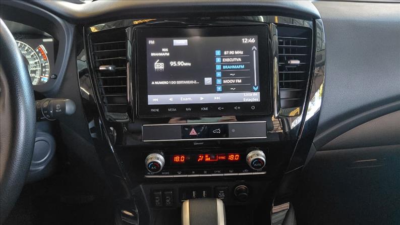 PAJERO SPORT  2.4 16V Mivec Turbo Legend AWD 11