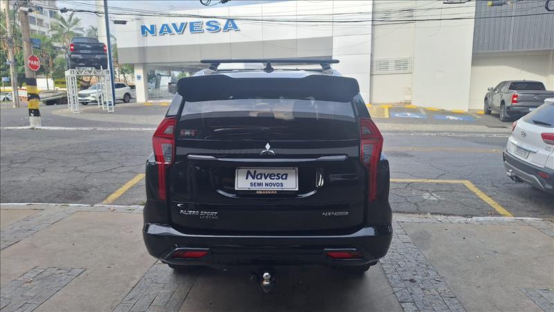  PAJERO SPORT  2.4 16V Mivec Turbo Legend Black AWD 17