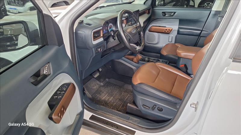  MAVERICK  2.0 Ecoboost Lariat FX4 6