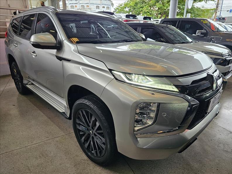  PAJERO SPORT  2.4 16V Mivec Turbo Legend Black AWD 1