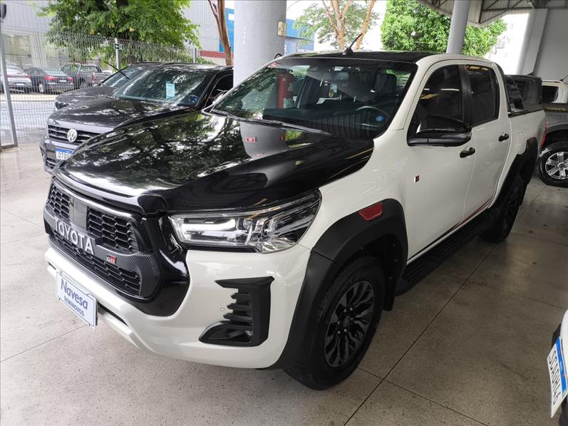  HILUX  2.8 D-4d Turbo CD Gr-s 4X4 1