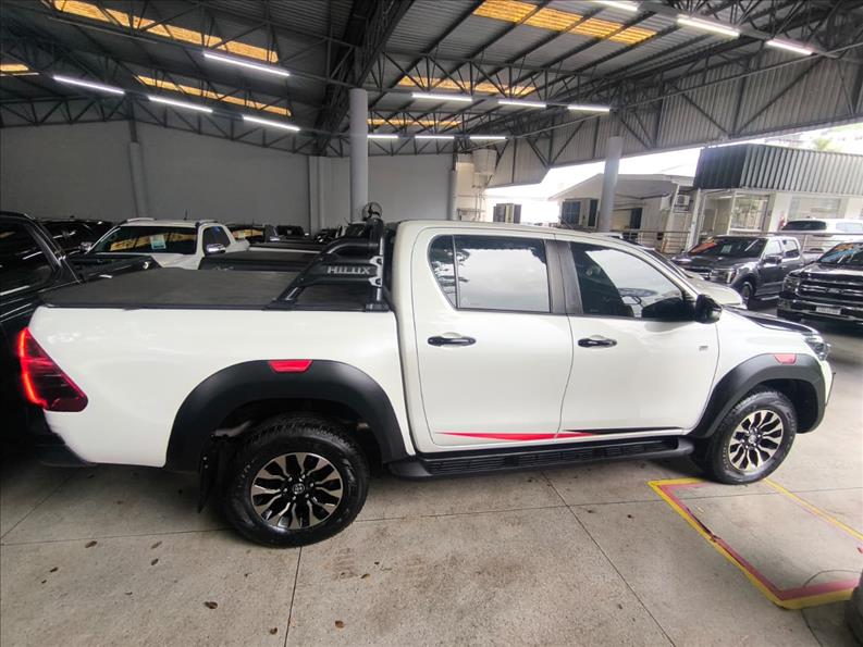  HILUX  2.8 D-4d Turbo CD Gr-s 4X4 2