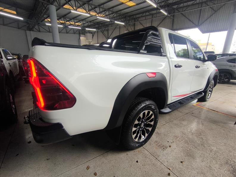  HILUX  2.8 D-4d Turbo CD Gr-s 4X4 3