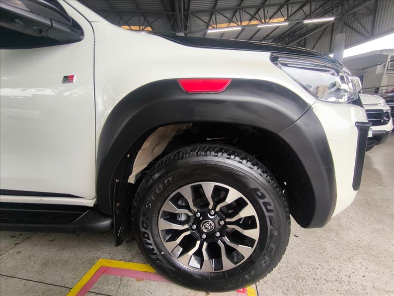  HILUX  2.8 D-4d Turbo CD Gr-s 4X4 4