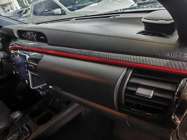  HILUX  2.8 D-4d Turbo CD Gr-s 4X4 7