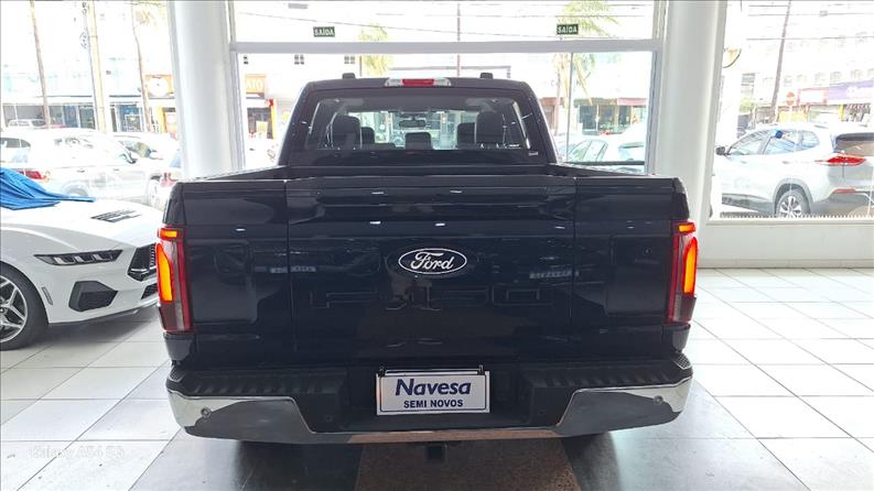  F-150  5.0 V8 CD Lariat FX4 18