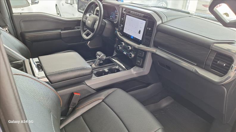  F-150  5.0 V8 CD Lariat FX4 7