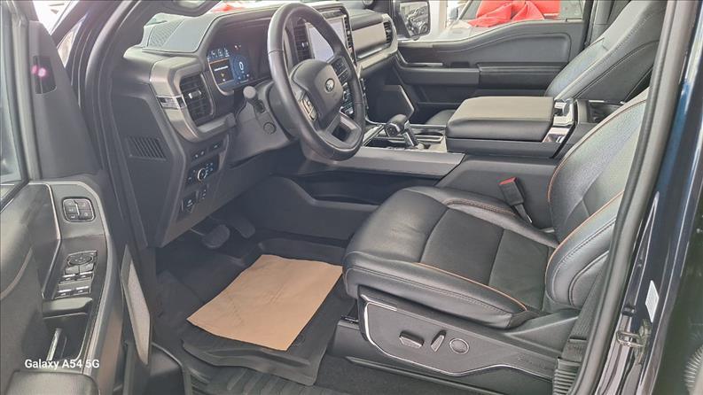  F-150  5.0 V8 CD Lariat FX4 9