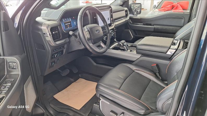  F-150  5.0 V8 CD Lariat FX4 11