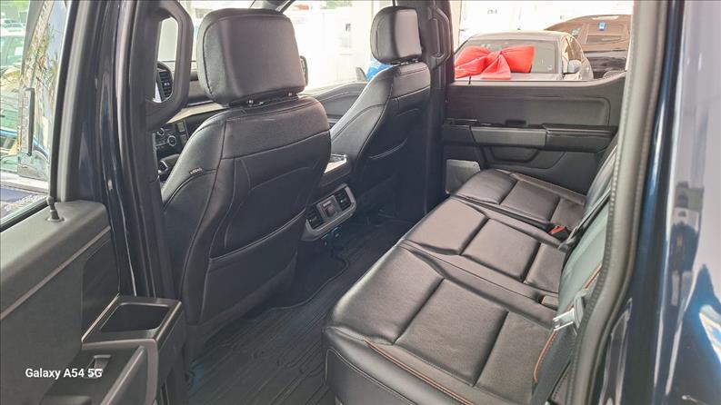  F-150  5.0 V8 CD Lariat FX4 16